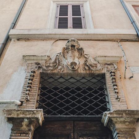 La Vetrina, The Renaissance Charme Of Piazza Navona Apartment Рим Екстериор снимка